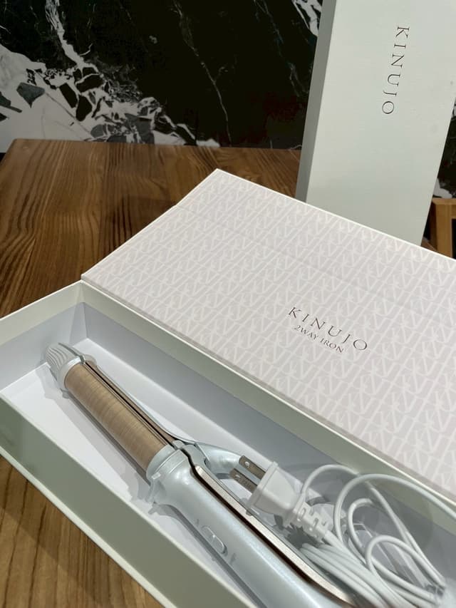 KINUJOヘアアイロン貸し出し中です